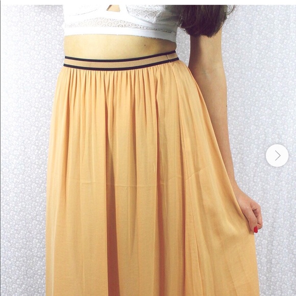 BUNDLE 2 HAUTE HIPPIE & ZARA - Picture 5 of 15